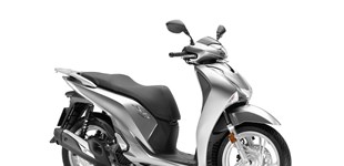 Piaggio Liberty 125 S 2022 vs Honda SH125i 2017