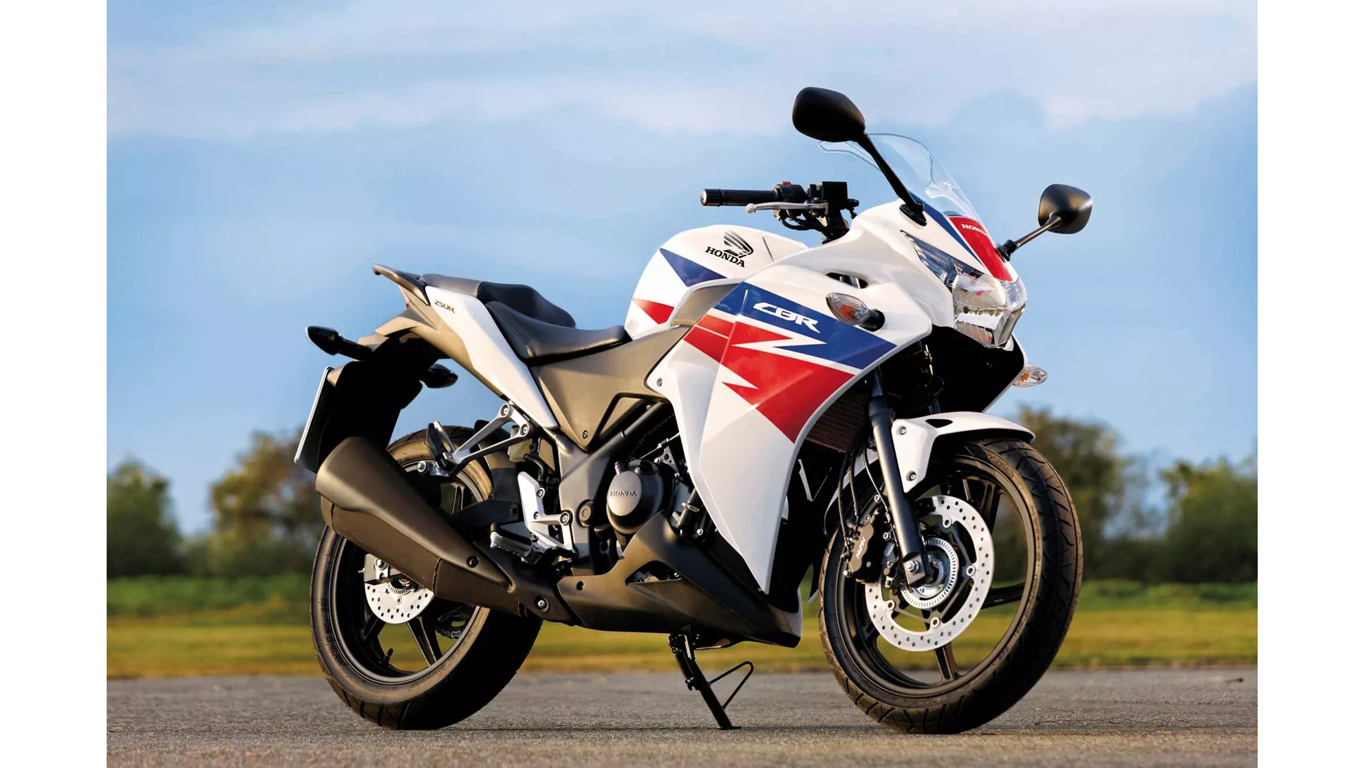 Honda CBR 250 R - Immagine 7 Honda CBR 250 R - Immagine 7