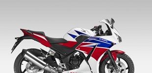 Honda CBR 300 R 2017 vs Yamaha MT-07 2017
