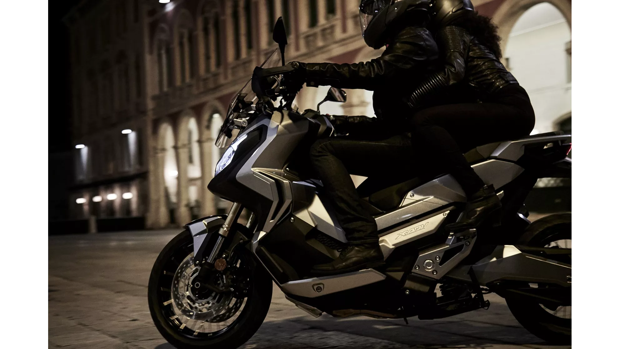 Honda X-ADV - Image 1 Honda X-ADV - Image 1