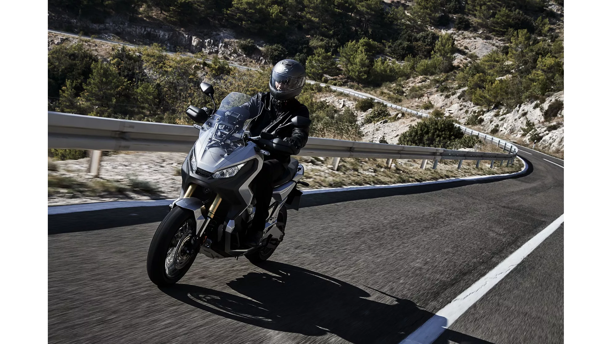 Honda X-ADV - Image 12 Honda X-ADV - Image 12