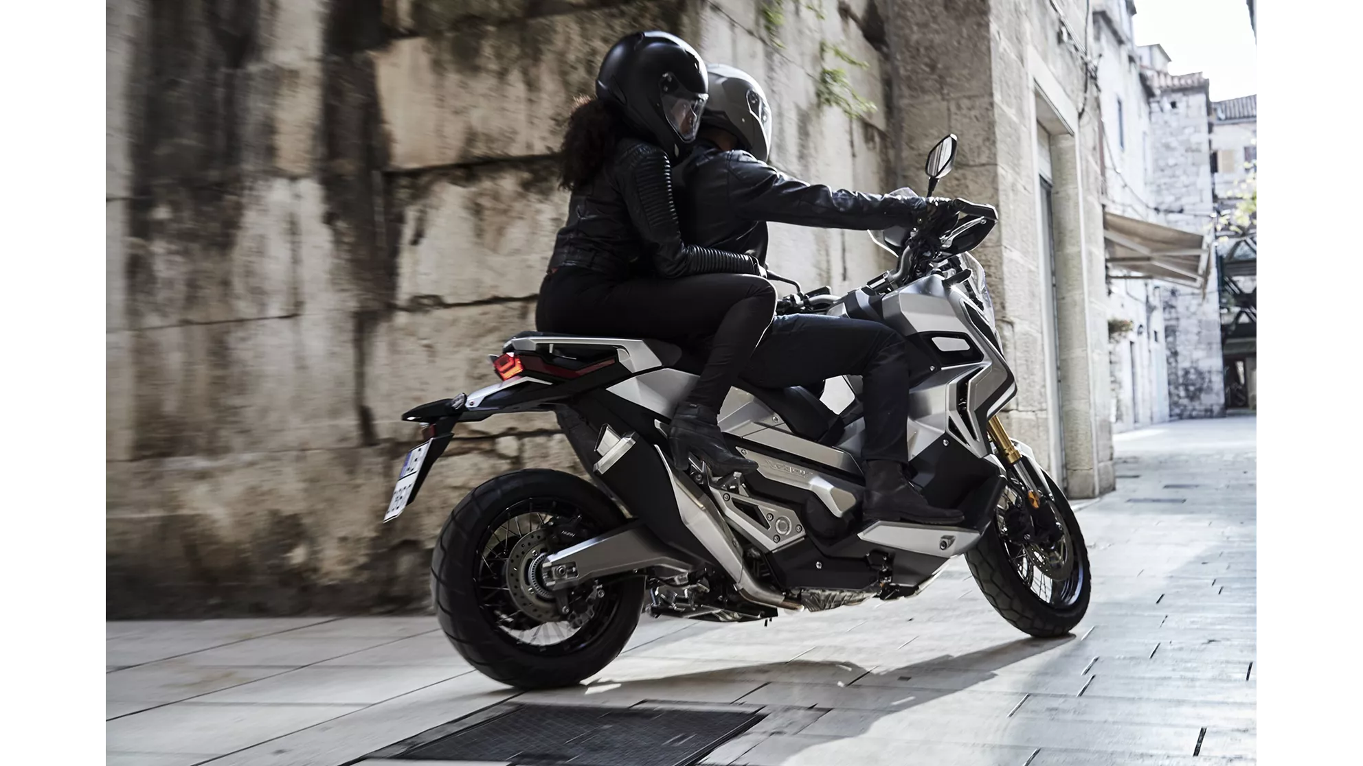 Honda X-ADV - Image 16 Honda X-ADV - Image 16