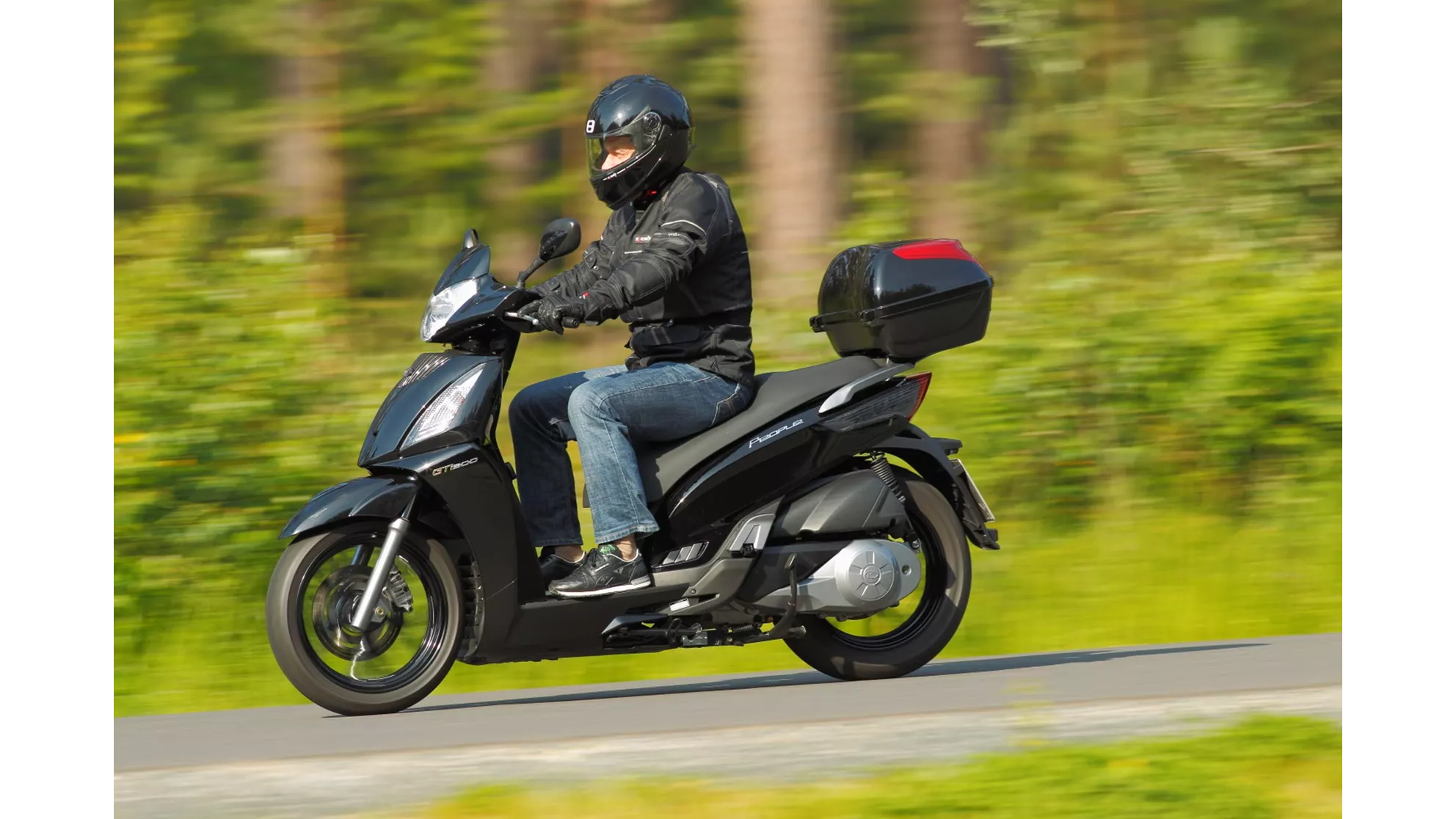 Kymco People GT 300i - Image 4 Kymco People GT 300i - Image 4