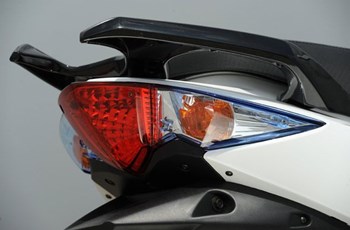 Kymco Agility RS Naked 50 2017 - Bild 5