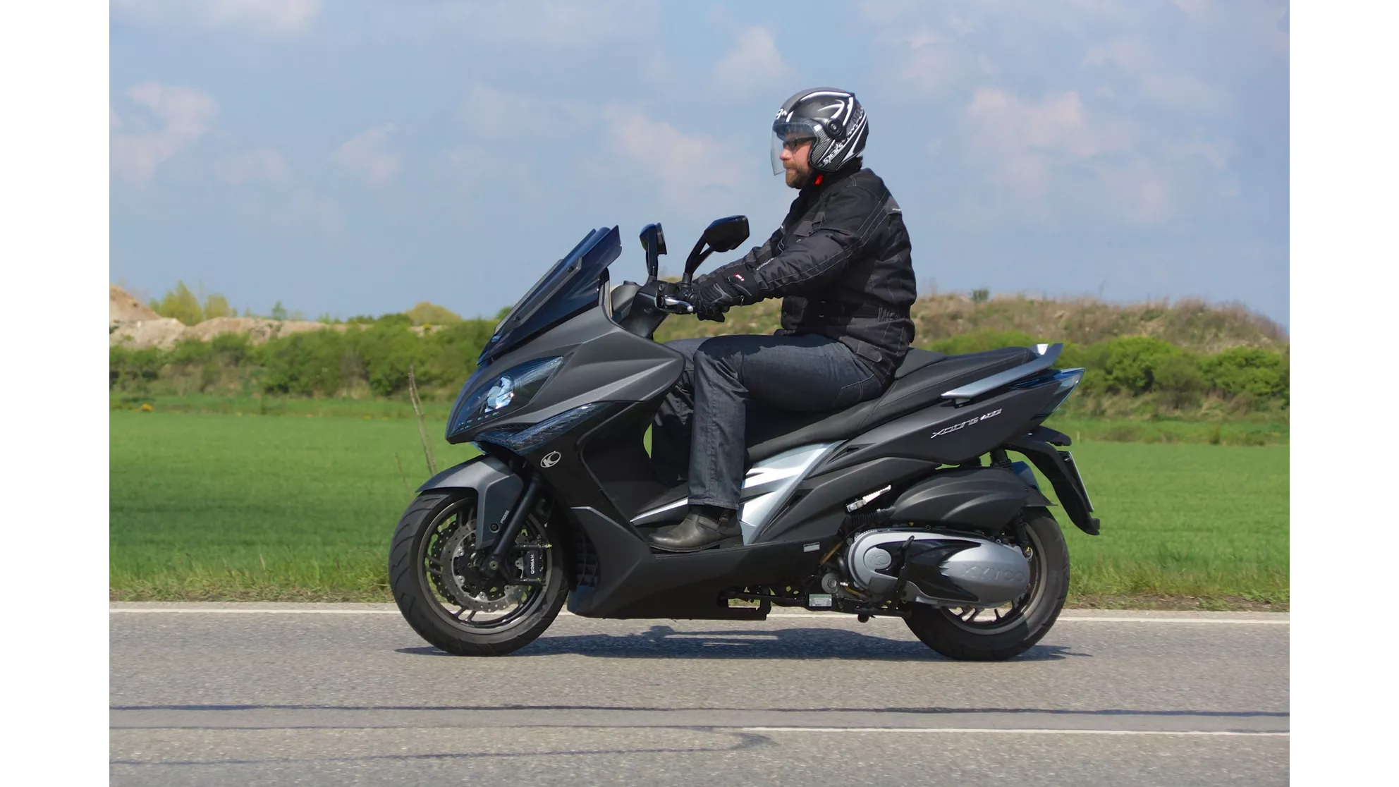 Kymco Xciting 400i ABS - Image 3 Kymco Xciting 400i ABS - Image 3