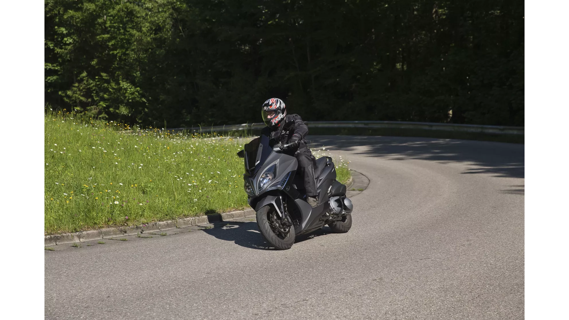 Kymco Xciting 400i ABS - Image 15 Kymco Xciting 400i ABS - Image 15
