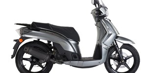 Kymco People S 50 Elegance 2017 vs Honda SH125i 2021