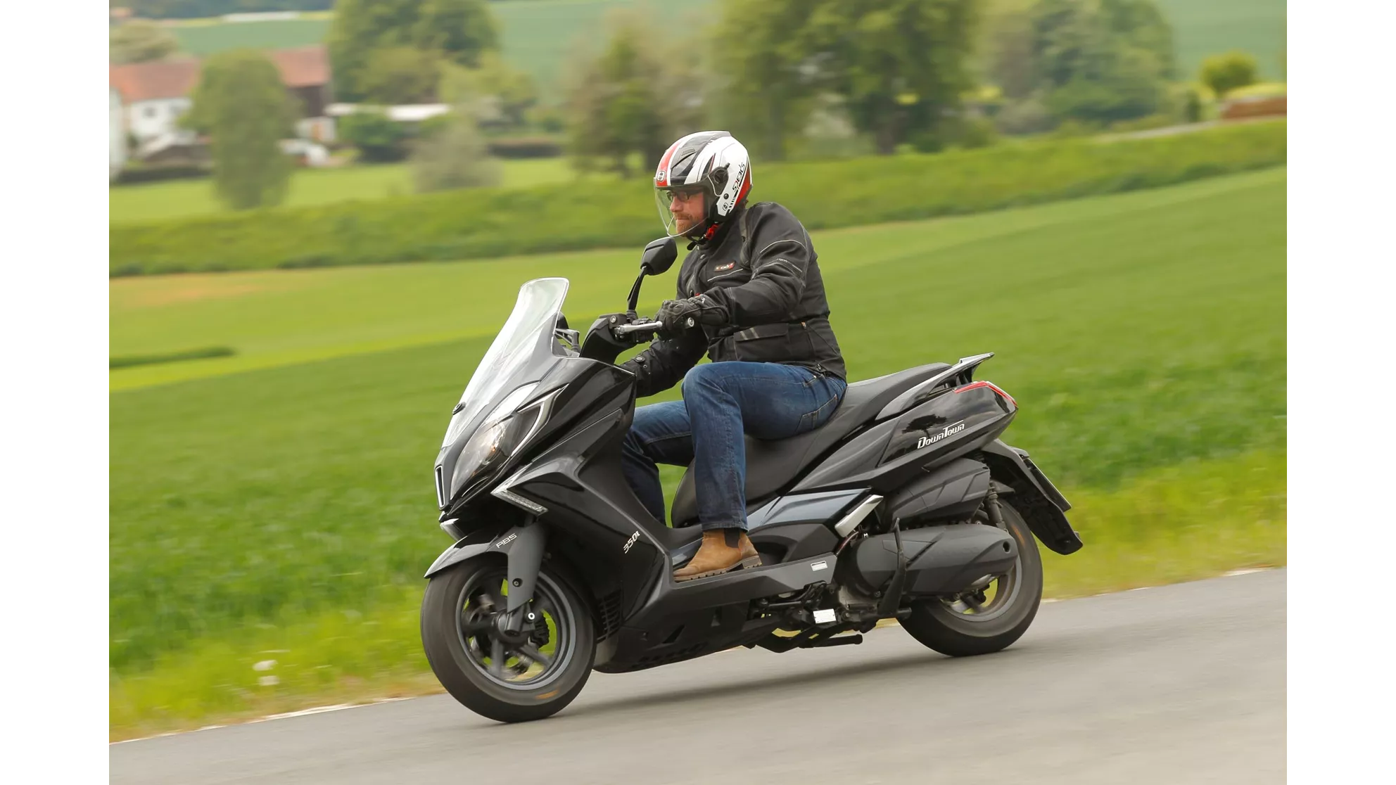 Kymco Downtown 350i - Image 12 Kymco Downtown 350i - Image 12