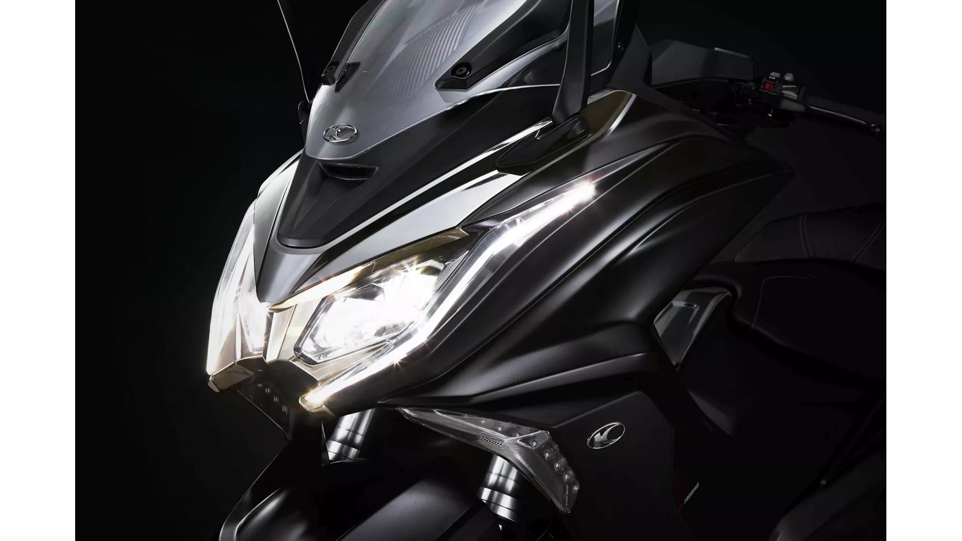 Kymco AK 550i ABS - Image 23 Kymco AK 550i ABS - Image 23