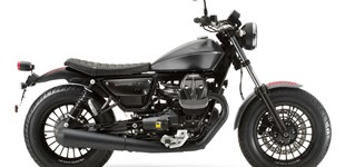 Triumph Bonneville Bobber 2017 vs Moto Guzzi V9 Bobber 2017