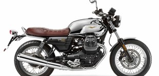 Moto Guzzi V7 III Anniversario 2017 vs Moto Guzzi V7 Stone Centenario 2022