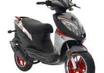 Motowell Magnet RS 2017 vs Kymco Agility RS 50 2014