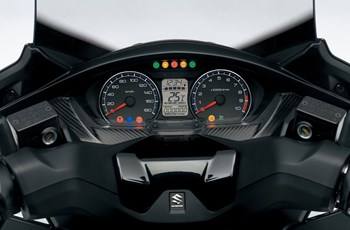 Suzuki Burgman 400 2017 - Bild 14 Suzuki Burgman 400 2017 - Bild 14