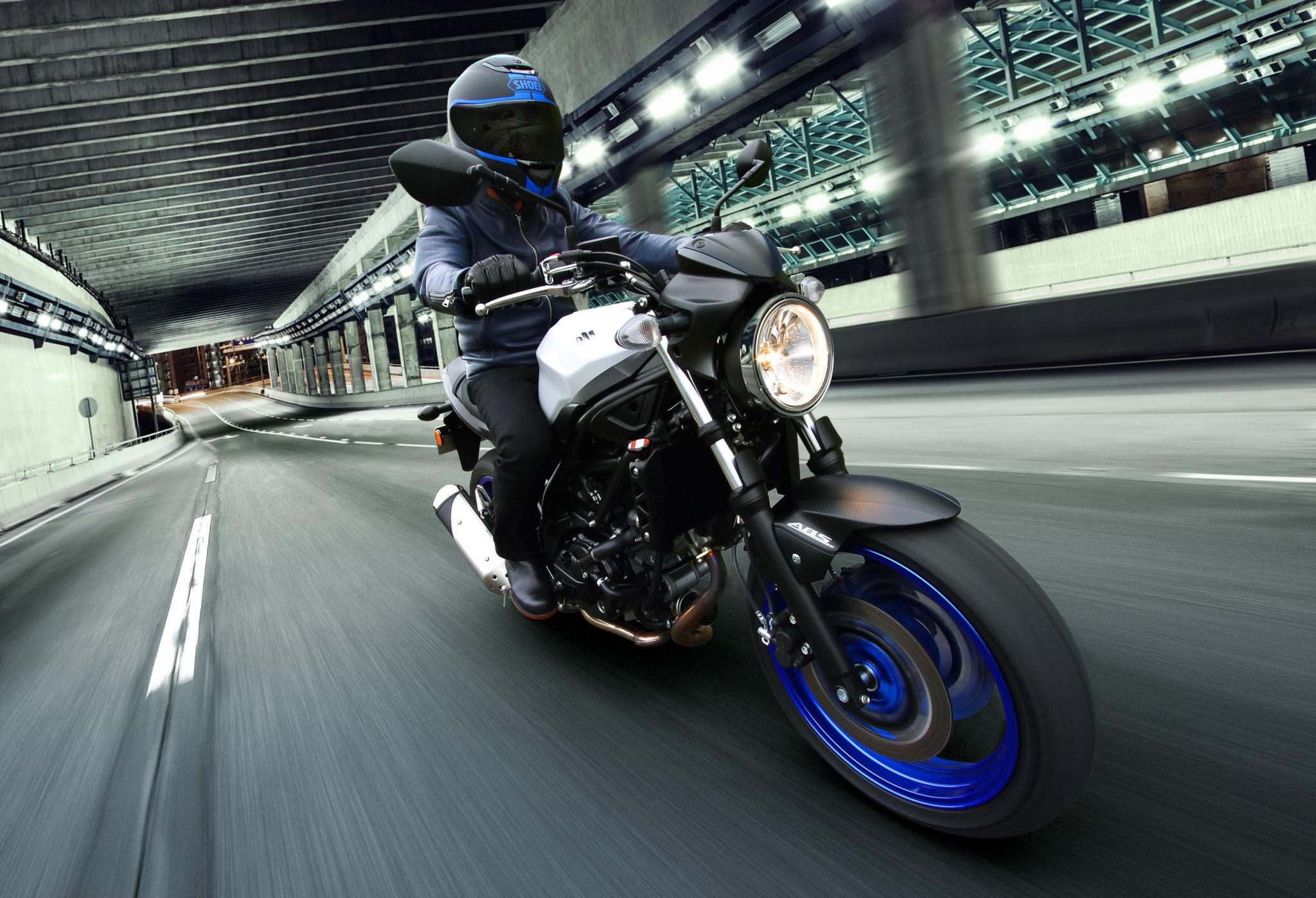 Motorrad Vergleich Yamaha MT03 2022 vs. Suzuki SV 650 2017