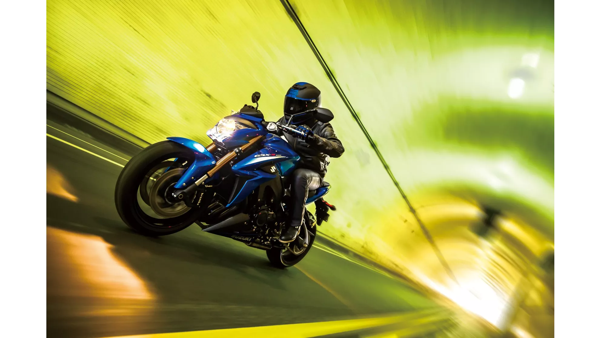 Suzuki GSX-S1000 - Image 1 Suzuki GSX-S1000 - Image 1