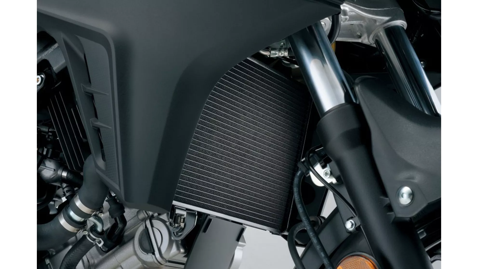 Suzuki V-Strom 650 XT - Image 7 Suzuki V-Strom 650 XT - Image 7