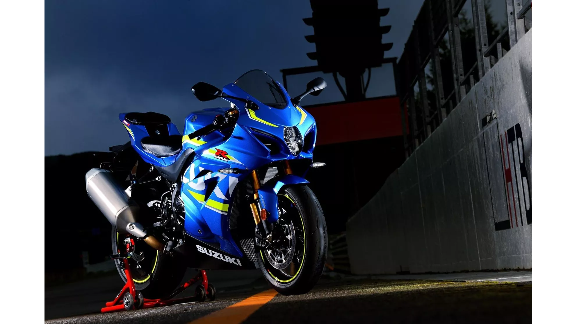 Suzuki GSX-R 1000 R - Image 6 Suzuki GSX-R 1000 R - Image 6