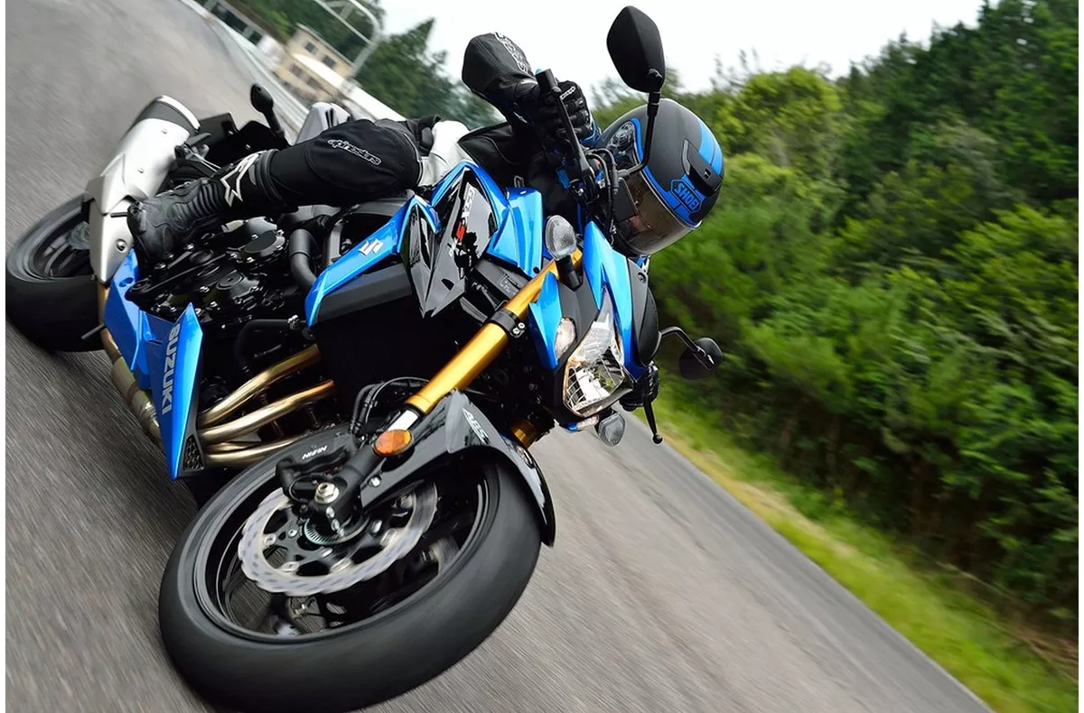Suzuki GSX-S750 Suzuki GSX-S750