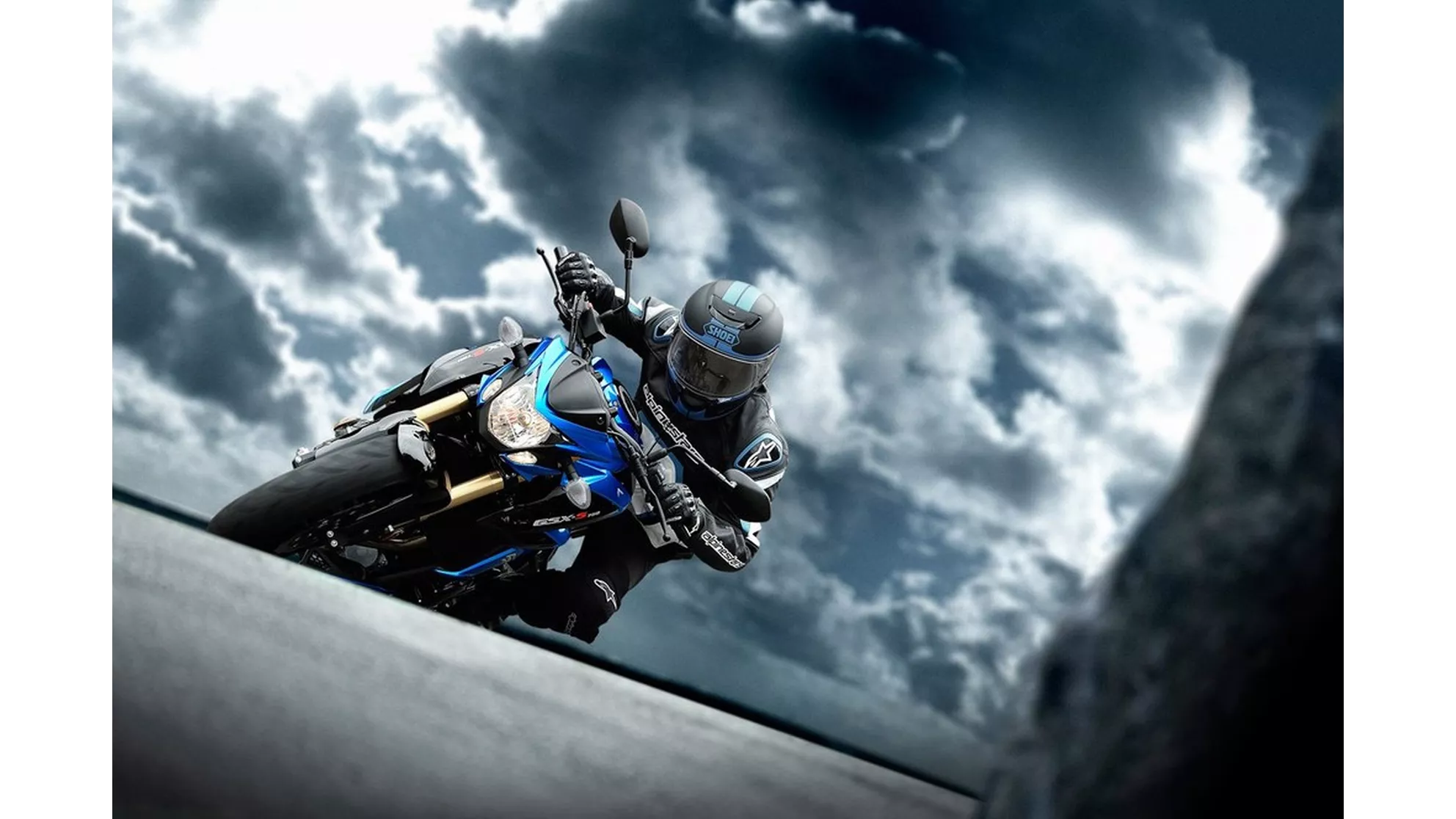 Suzuki GSX-S750 - Image 17 Suzuki GSX-S750 - Image 17