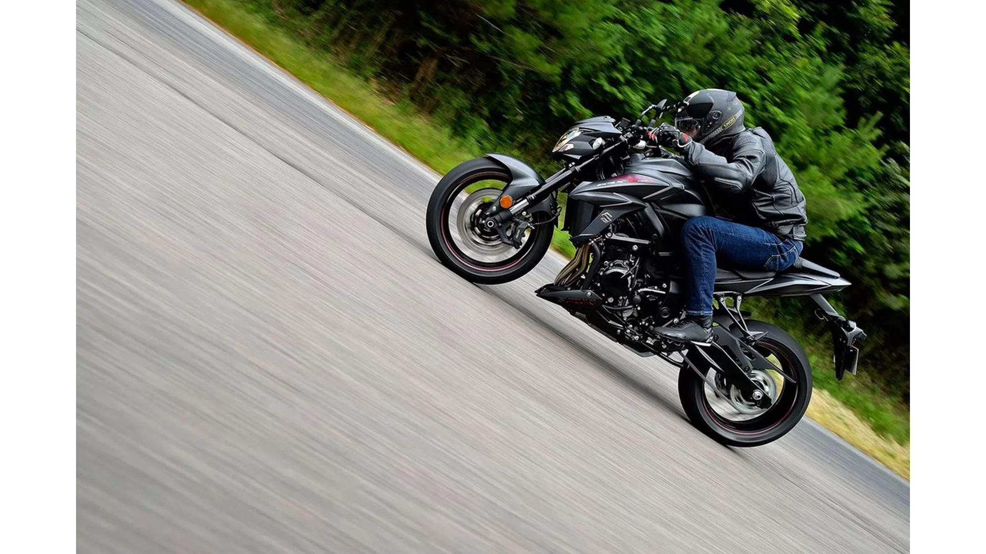 Suzuki GSX-S750 - Image 19 Suzuki GSX-S750 - Image 19