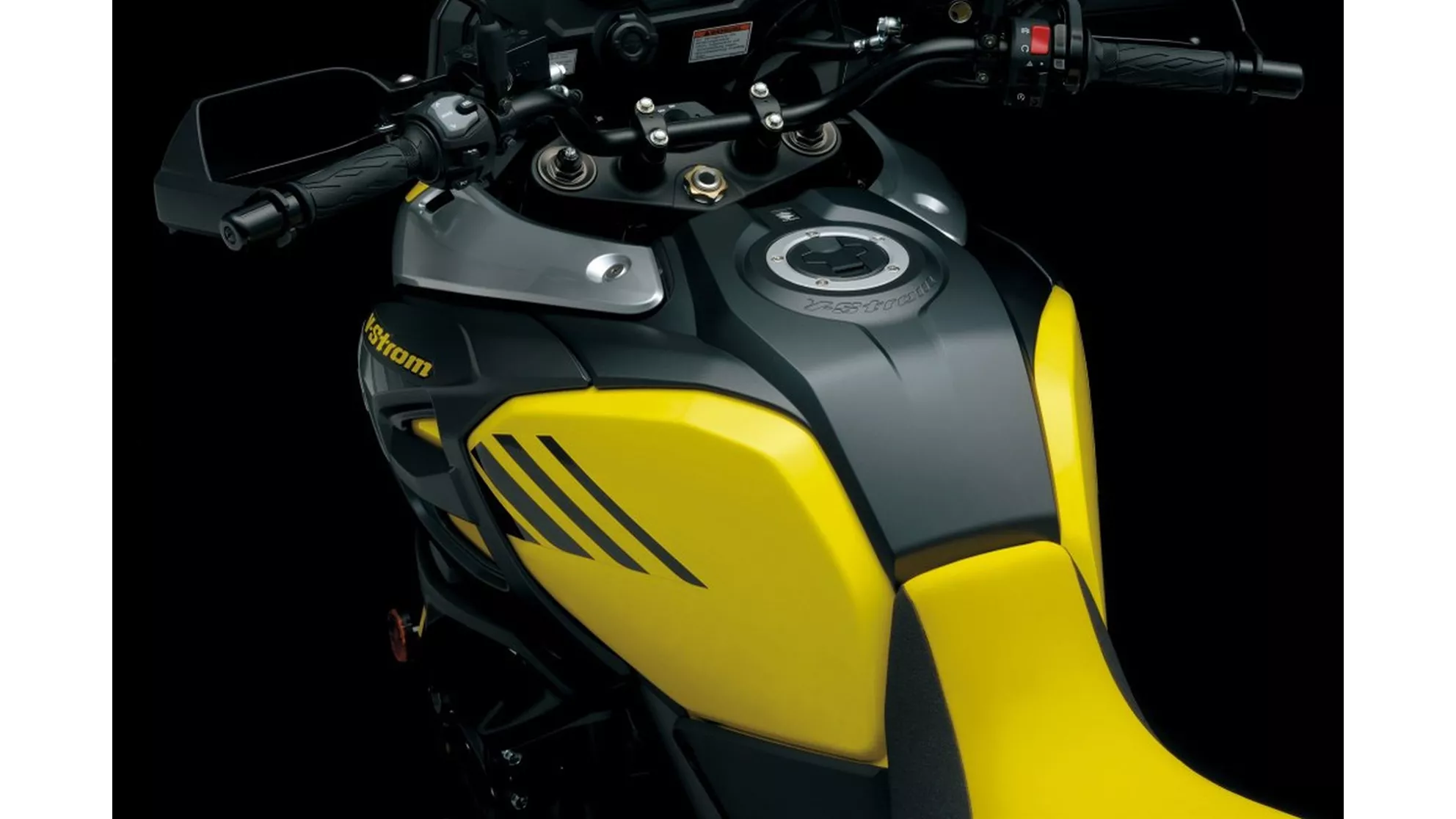 Suzuki V-Strom 1000 - Image 5 Suzuki V-Strom 1000 - Image 5