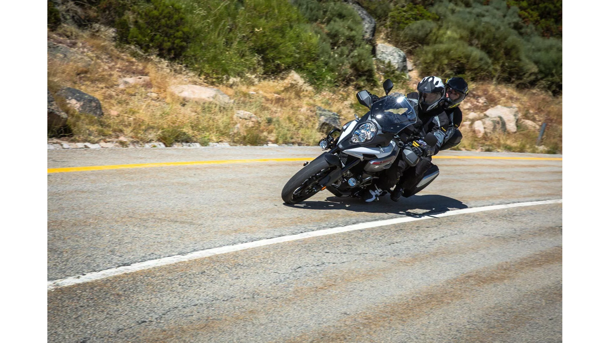Suzuki V-Strom 1000 - Image 16 Suzuki V-Strom 1000 - Image 16