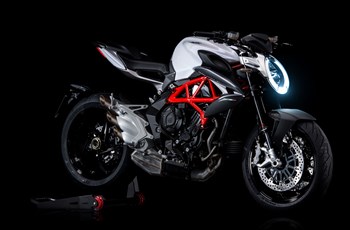 MV Agusta Brutale 800 2017 - Bild 4 MV Agusta Brutale 800 2017 - Bild 4