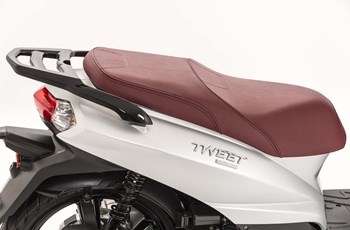 Peugeot Tweet 125 2017 - Bild 16 Peugeot Tweet 125 2017 - Bild 16