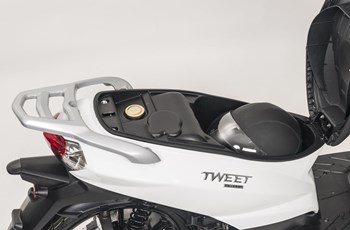 Peugeot Tweet 125 2017 - Bild 19 Peugeot Tweet 125 2017 - Bild 19