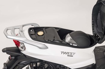 Peugeot Tweet 150 2017 - Bild 21