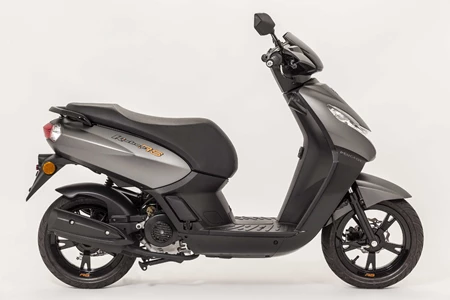 Peugeot Kisbee 50 RS 2T 2017 Peugeot Kisbee 50 RS 2T 2017