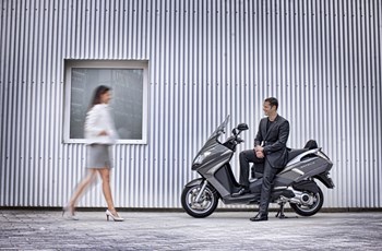 Peugeot Satelis 2 125 Executive 2017 - Bild 13