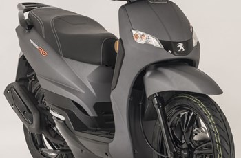 Peugeot Tweet 125 RS 2017 - Bild 9