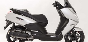Yamaha XMAX 125 2008 vs Peugeot Citystar 125 RS 2017