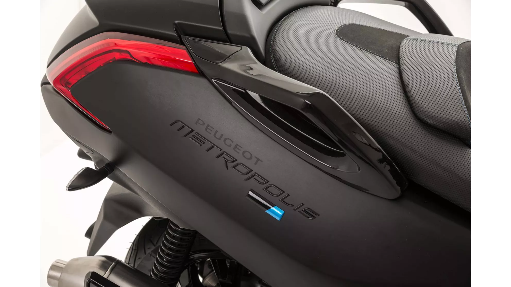 Peugeot Metropolis 400 Blue Line - Image 13 Peugeot Metropolis 400 Blue Line - Image 13