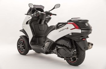 Peugeot Metropolis 400i RS 2017 - Bild 3 Peugeot Metropolis 400i RS 2017 - Bild 3