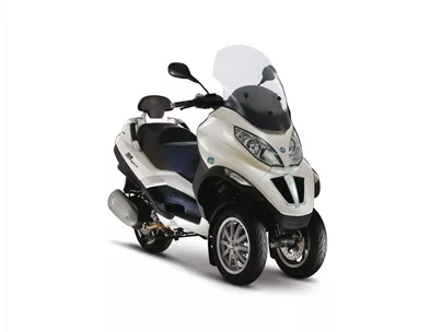 Piaggio MP3 Hybrid 300 LT 2017 Piaggio MP3 Hybrid 300 LT 2017
