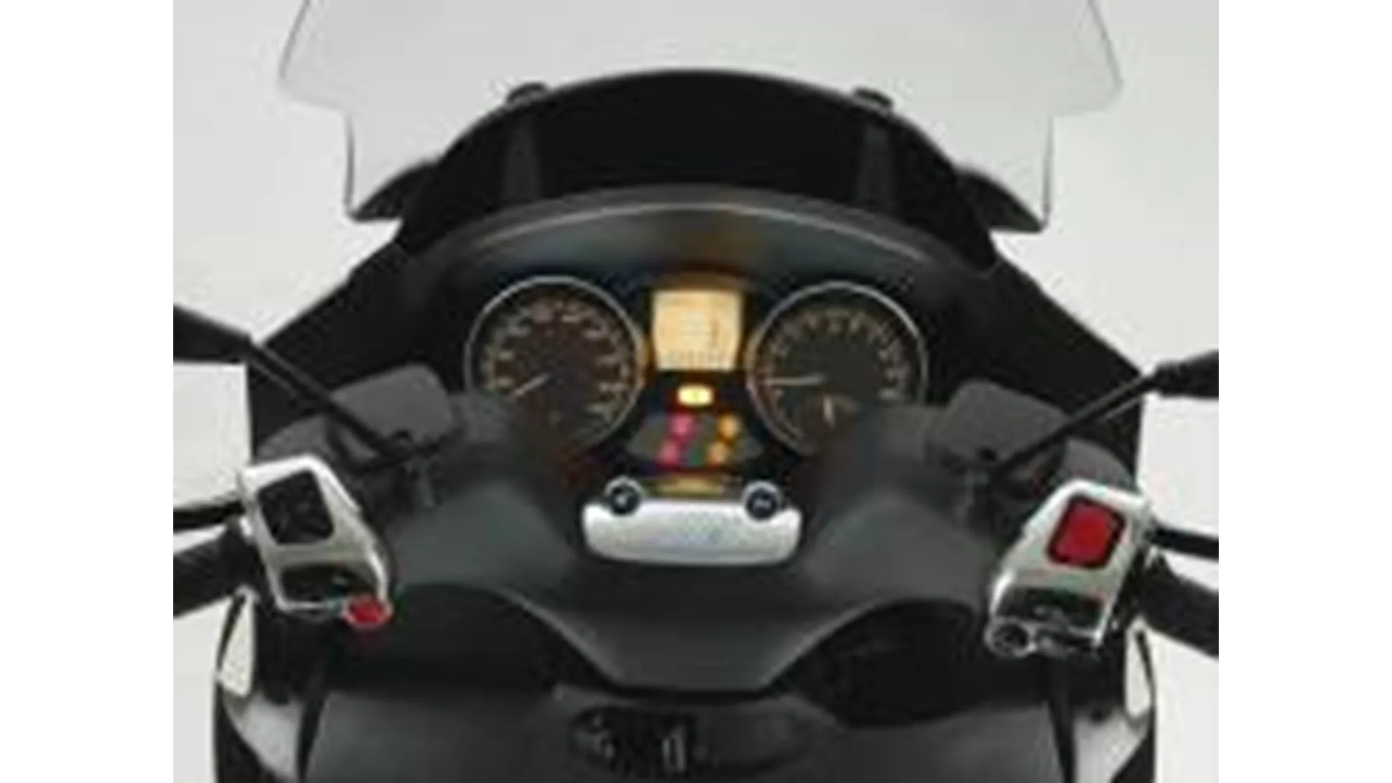 Piaggio MP3 500ie LT Business - Image 6 Piaggio MP3 500ie LT Business - Image 6