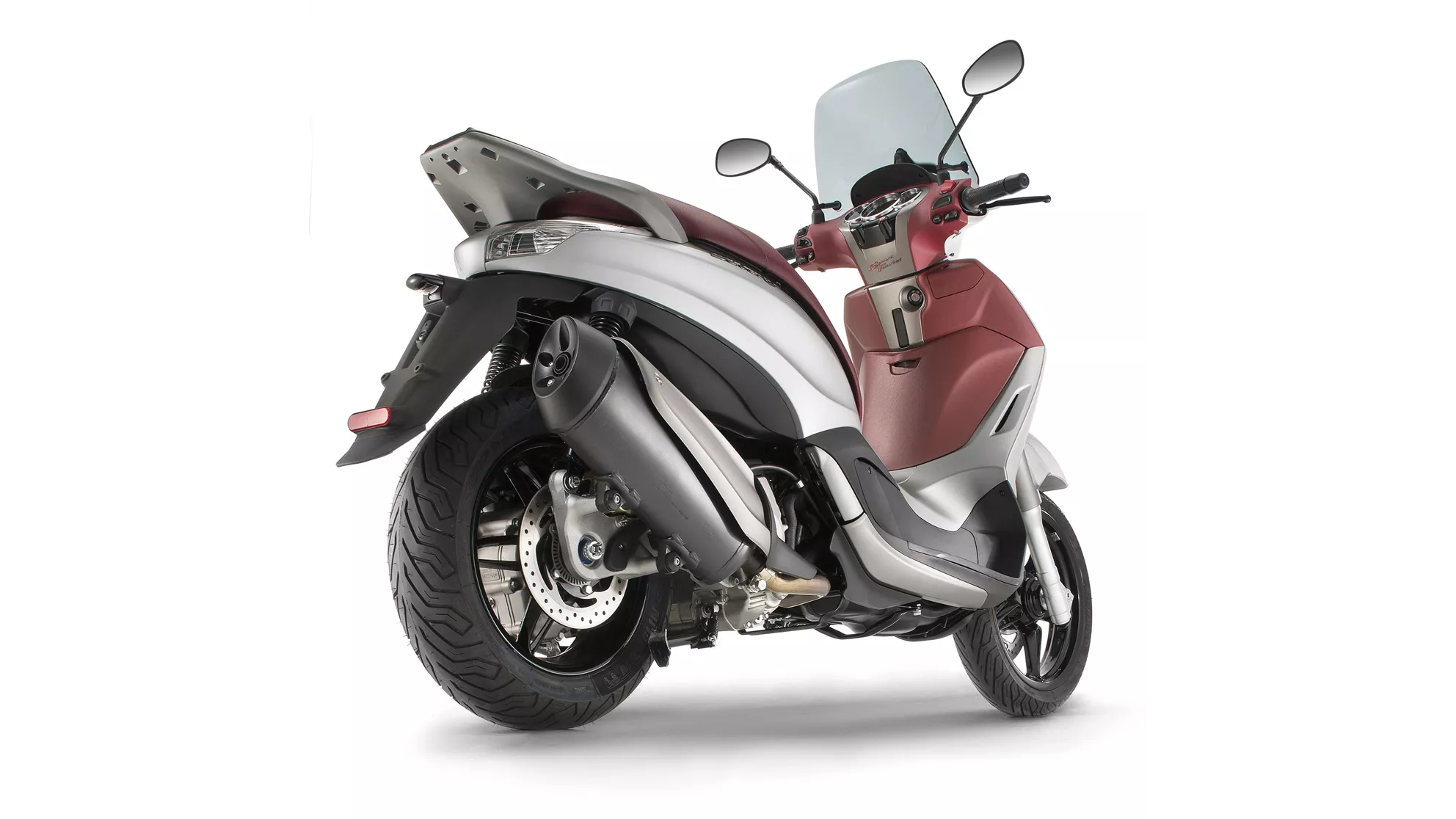 Piaggio Beverly 350ie Sport Touring - Image 9 Piaggio Beverly 350ie Sport Touring - Image 9