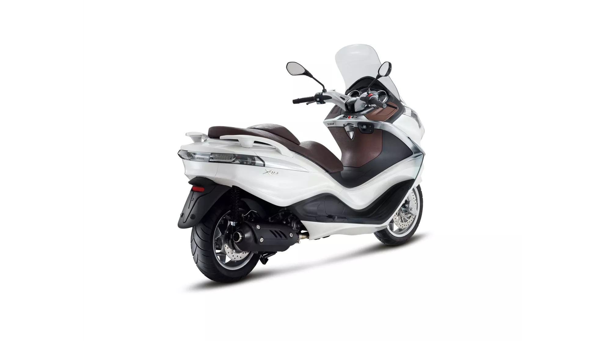Piaggio X10 125 - Image 3 Piaggio X10 125 - Image 3