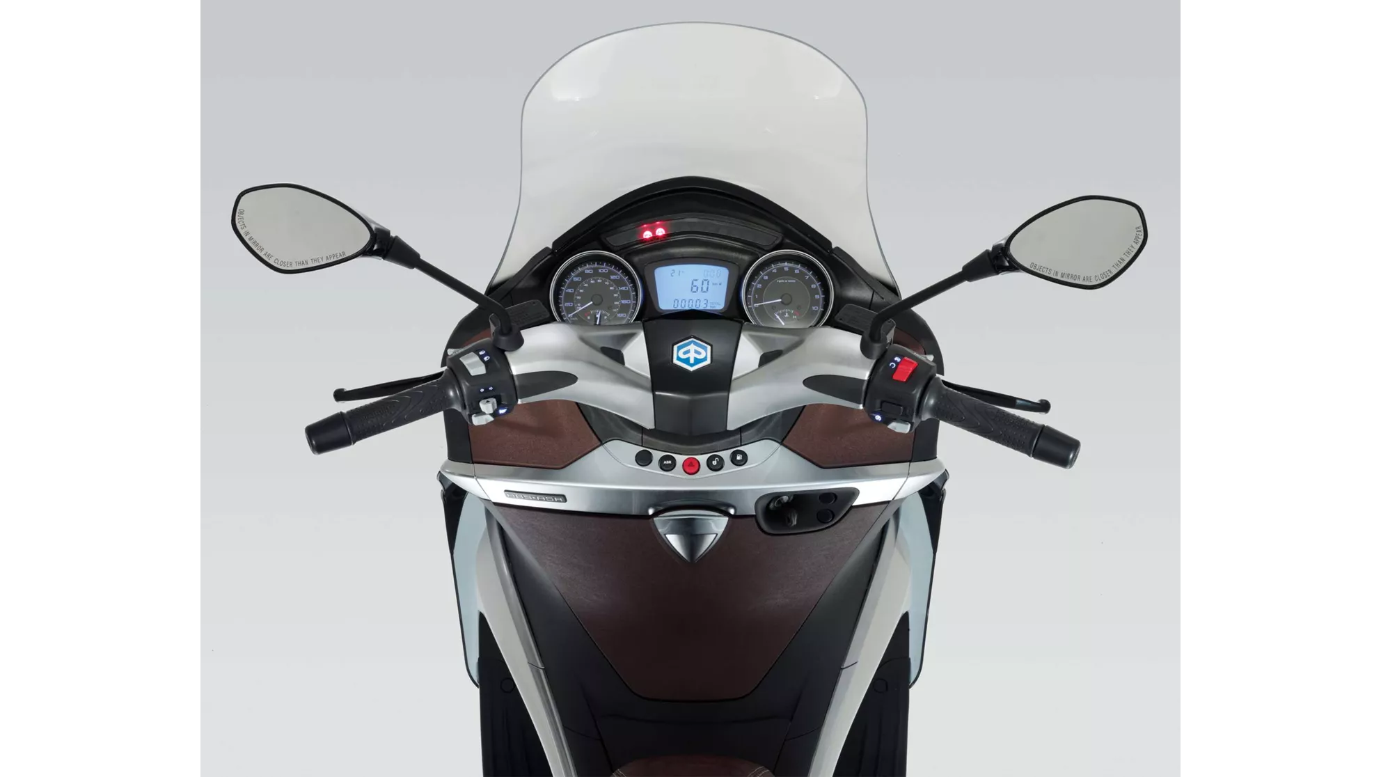Piaggio X10 125 - Image 8 Piaggio X10 125 - Image 8