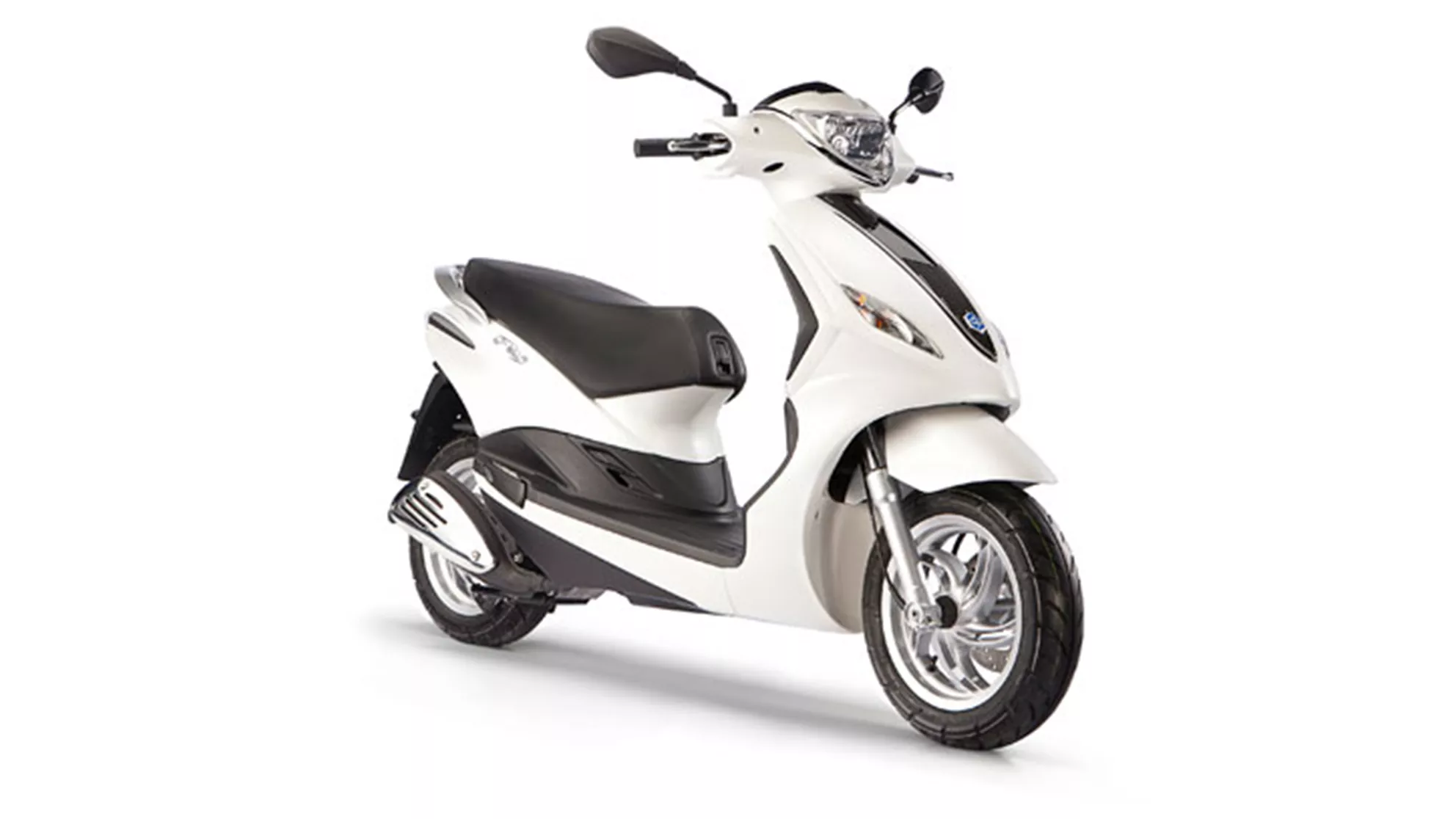 Piaggio New Fly 50 4T - Image 5 Piaggio New Fly 50 4T - Image 5