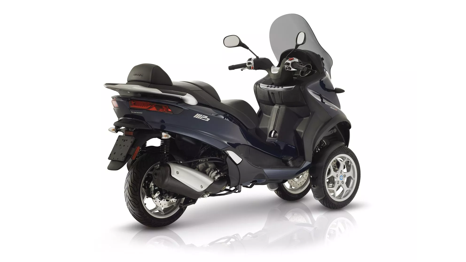 Piaggio MP3 300 ie Business - Image 2 Piaggio MP3 300 ie Business - Image 2
