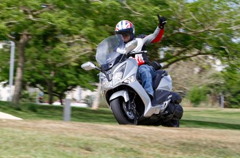 Sym GTS 300i 2017 - Bild 2