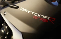 Triumph Daytona 675 R 2017 - Bild 4 Triumph Daytona 675 R 2017 - Bild 4