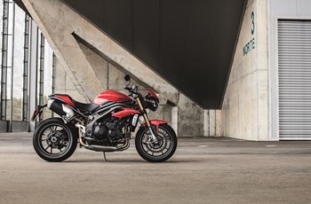 Triumph Speed Triple S 2017 - Bild 4 Triumph Speed Triple S 2017 - Bild 4