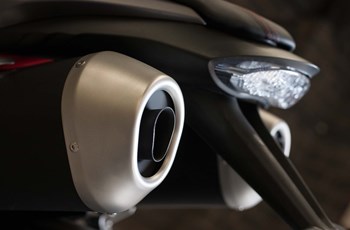 Triumph Speed Triple R 2017 - Bild 5 Triumph Speed Triple R 2017 - Bild 5
