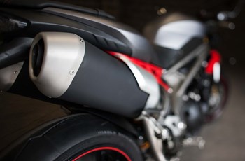 Triumph Speed Triple R 2017 - Bild 6 Triumph Speed Triple R 2017 - Bild 6