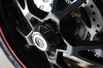 Triumph Speed Triple R 2017 - Bild 7 Triumph Speed Triple R 2017 - Bild 7