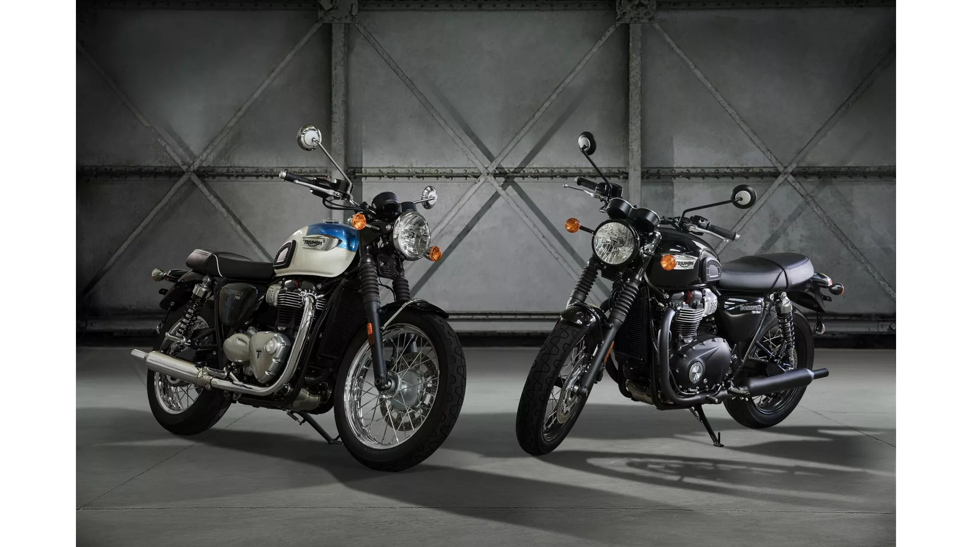 Triumph Bonneville T100 Black - Image 13 Triumph Bonneville T100 Black - Image 13